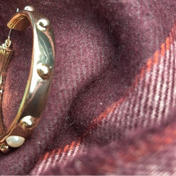 Anne Klein pearl chunky gold  love hoop earrings new - Picture 6 of 7